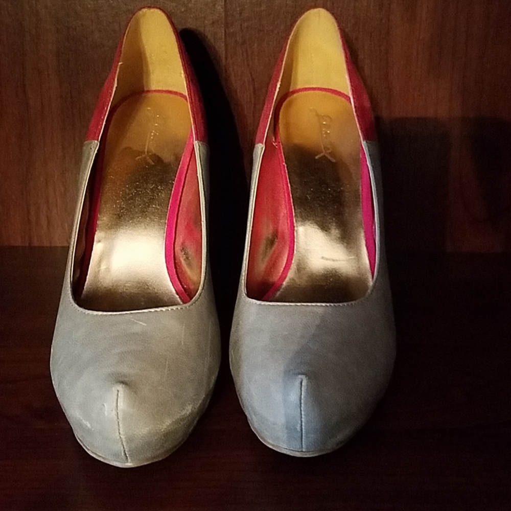 Skilletto heels gray and red